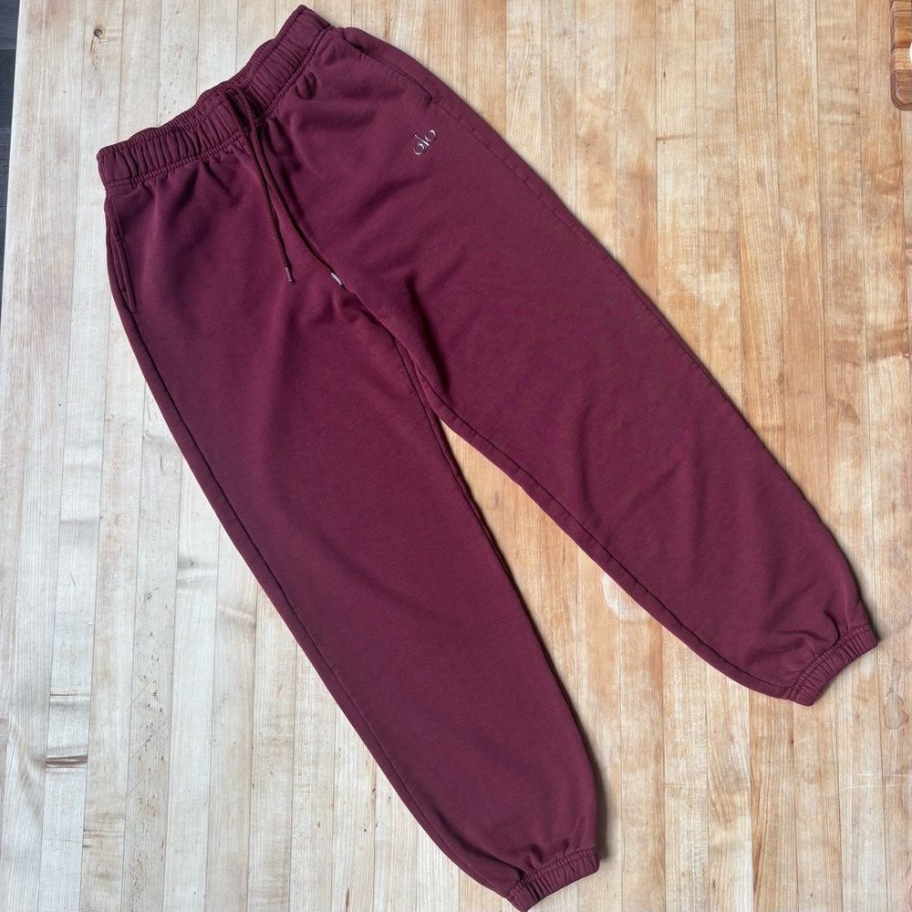 Alo Yoga sweatpants